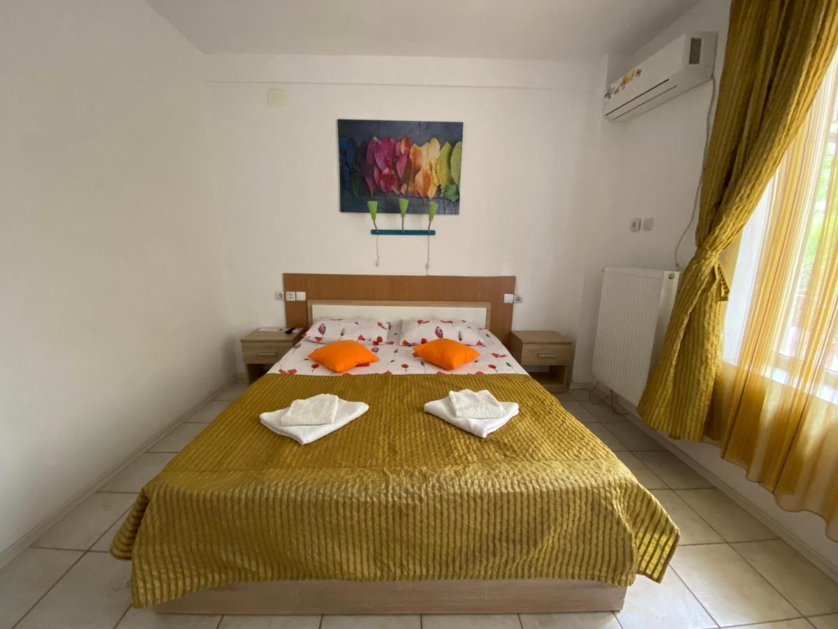 Апартаменти Garsoniere Victor Seaview Aer Conditionat Primim Carduri Vacanta 150 M De Plaja Reyna Beach Констанца Екстер'єр фото
