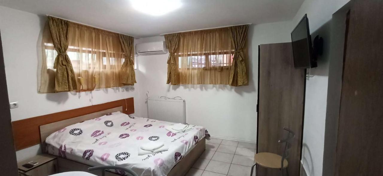 Апартаменти Garsoniere Victor Seaview Aer Conditionat Primim Carduri Vacanta 150 M De Plaja Reyna Beach Констанца Екстер'єр фото